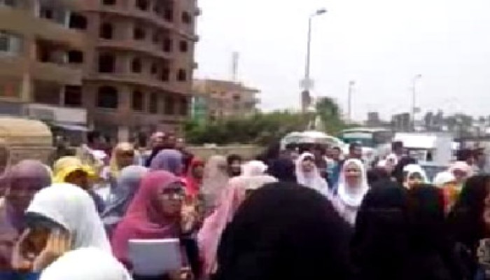فيديو.. طالبات أزهر الزقازيق ينتفضن تنديدًا ببلطجة الانقلاب
