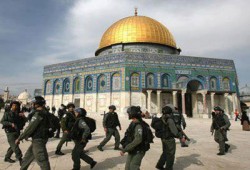 قانون صهيوني يغرم من يعترض على اقتحام الأقصى