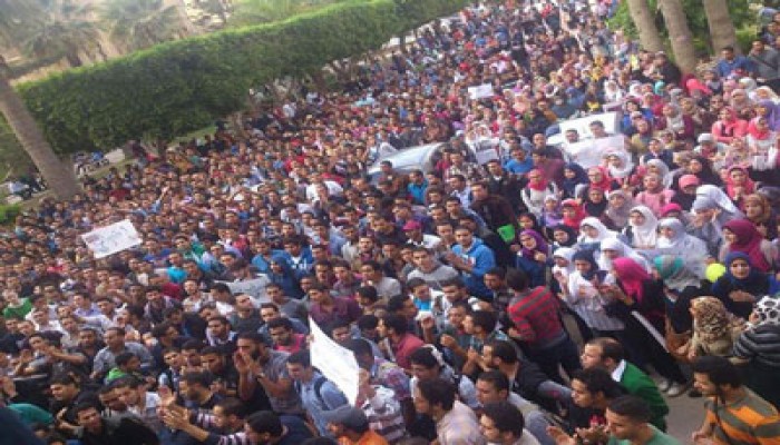 "طلاب الإسكندرية": لن يهدأ لنا بال حتى نسترد ثورة يناير ومكتسباتها