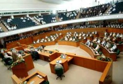 البرلمان الكويتي يبت في "استقالات النواب" الخميس المقبل