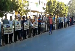 سلسلة لثوار الخياطة بدمياط للتنديد بتردي الأوضاع الاقتصادية