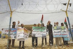منع قافلة إغاثية من الوصول لغزة بسبب إغلاق معبر رفح