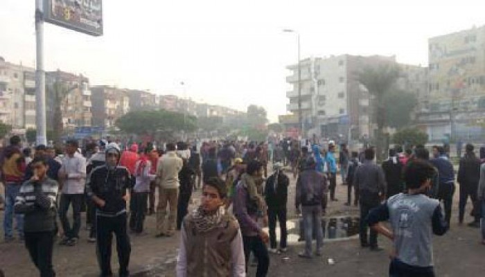 الأمن يعتدي على طلاب الأزهر بشارع مصطفى النحاس