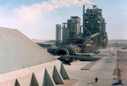 43 مليون دولار تكلفة تحويل مصنعي إسمنت أسيوط إلى الفحم