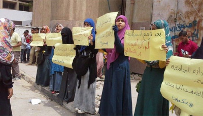 حرائر "خدمة" حلوان يطالبن باللإفراج عن زملائهن