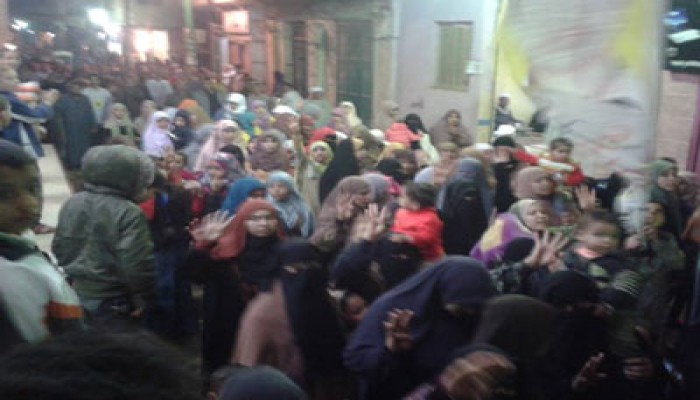 مباشر.. ثوار المنصورة يهتفون ضد اغتصاب السفاح للسلطة