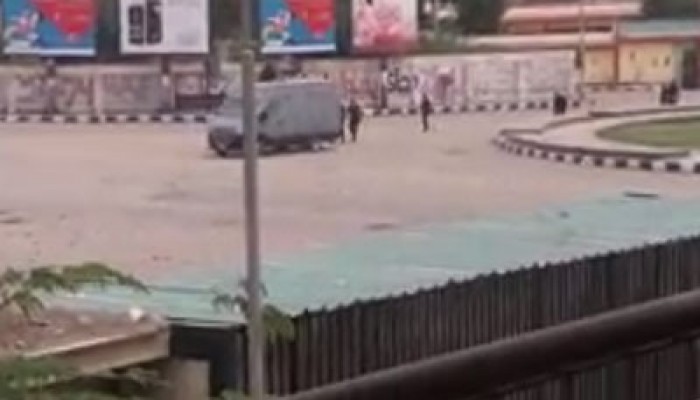 بالفيديو.. أمن الانقلاب يعتدي على مسيرة لطلاب جامعة أسيوط بالغاز والخرطوش