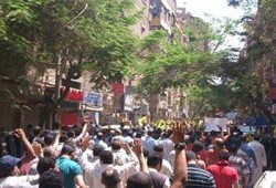 ثوار المعادي في مسيرة حاشدة في بداية الموجة الثورية الثالثة