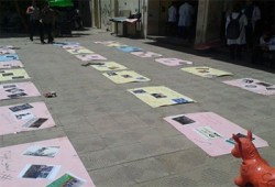 "كفاية بيادات".. معرض لطلاب كلية الصيدلة