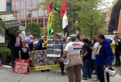 مصريون يتظاهرون في ‏"واشنطن"‬ رفضًا لزيارة وزير خارجية الانقلاب