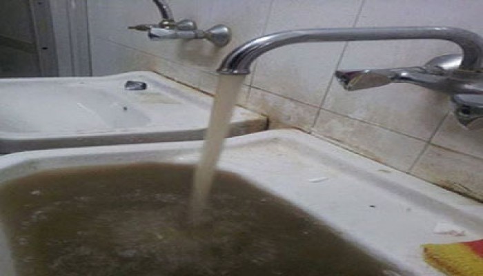 غضب عارم لطلاب المدينة الجامعية ببورسعيد بسبب تلوث مياه الشرب