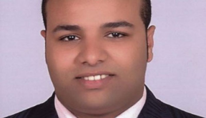 نيابة الانقلاب بالإسكندرية تجدد حبس الصحفي محمد مدني