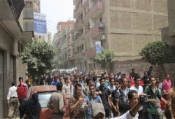 مسيرة لطلاب جامعة الزقازيق بعنوان "مش هنسيب الحق"