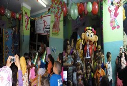 "نساء ضد الانقلاب" تكرم أبناء الشهداء والمعتقلين بحلوان