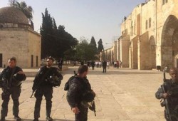 صمود المرابطين بالمسجد الأقصى في وجه الاحتلال