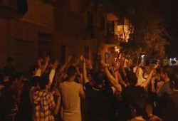 وقفة لشباب حلوان أمام منزل أحد طلاب الأزهر المعتقلين