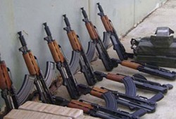 صفعة جديدة.. بريطانيا جمَّدت صفقة سلاح لشرطة الانقلاب