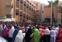 وقفة حاشدة بحقوق المنوفية تطالب بالقصاص للشهداء