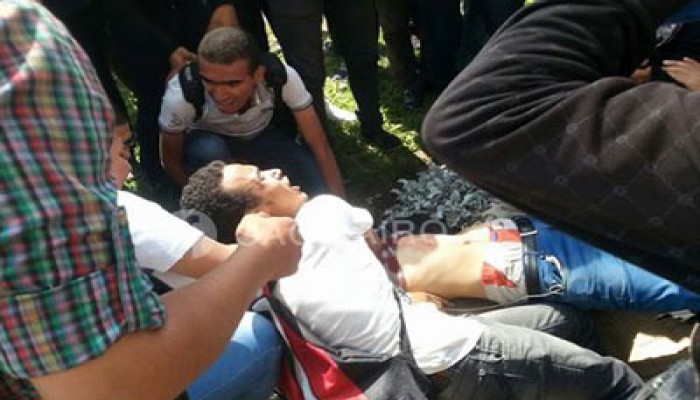 صحفيون: الشرطة أطلقت الرصاص الحي على الطلاب