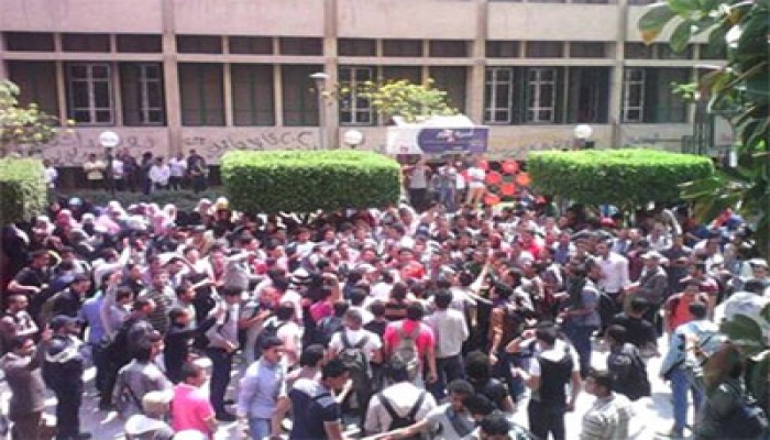 ثورة طلاب القاهرة في الذكرى الثامنة لفض رابعة والنهضة