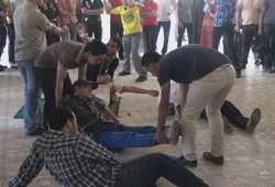 فيديو.. معرض بصيدلة أزهر أسيوط لفضح رموز الانقلاب