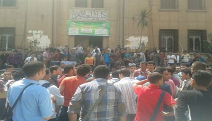 مظاهرات للطلاب ضد الانقلاب بجامعة الأزهر بالدراسة