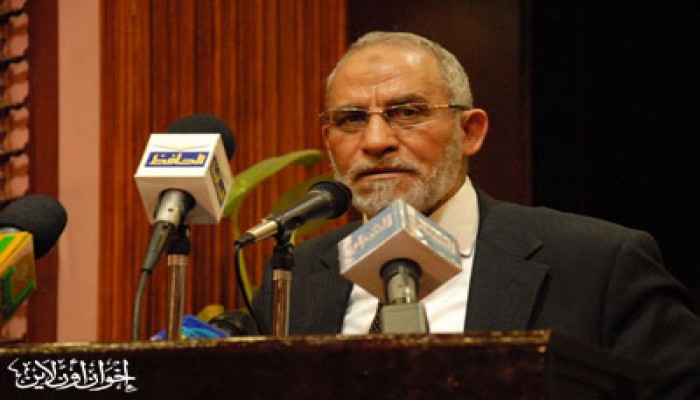 اليوم.. حلقة جديدة في مهزلة محاكمة المرشد العام ورموز مصر