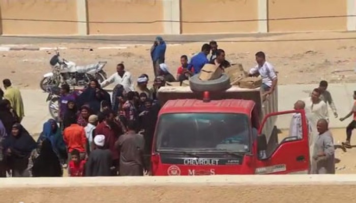 بالفيديو.. كراتين القوات المسلحة.. رشاوى انتخابية للسيسي بالفيوم