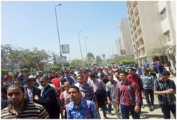 فضيحة .. إدارة جامعة الزقازيق تتآمر على الطلاب