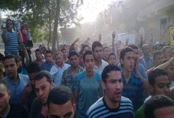 مسيرة  ضد الانقلاب عقب تشييع جنازة شهيد الأزهر أحمد علوان