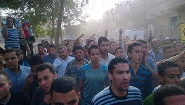 مسيرة  ضد الانقلاب عقب تشييع جنازة شهيد الأزهر أحمد علوان