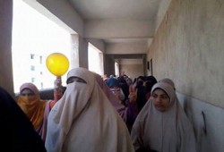 مسيرة لطالبات دراسات كفر الشيخ رفضًا لاغتصاب الخائن للشرعية