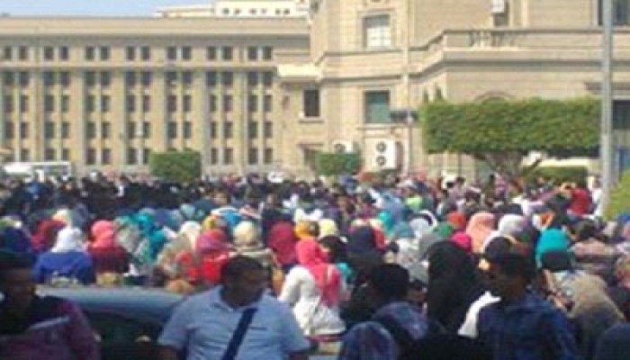 مسيرة الطلاب تطوف جامعة القاهرة