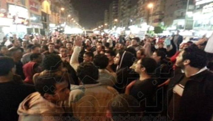 هتافات تسخر من ترشح السفاح في مسيرة حاشدة بـ"الهرم"