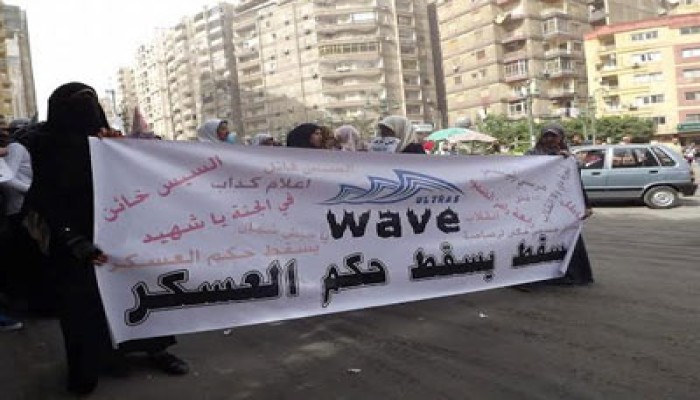 الوول ستريت جورنال: اتفاق إسلامي- علماني على رفض العودة لحكم العسكر