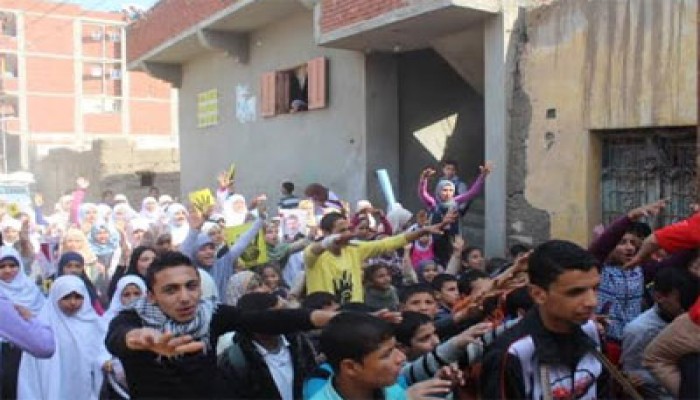 مسيرة لطلاب الأسدية بأبو حماد رفضًا لمهازل قضاة العسكر