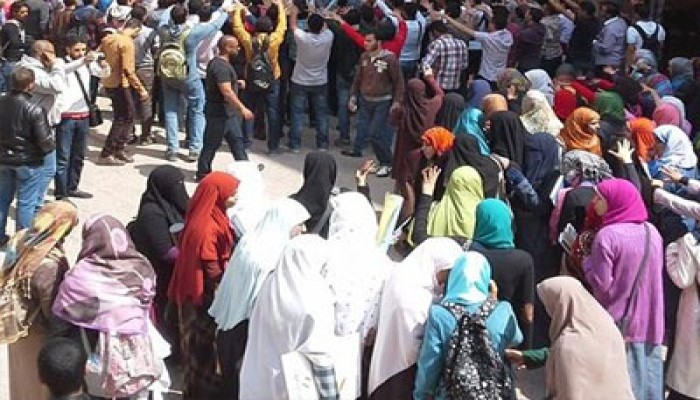 بالصور.. جامعة حلوان تنتفض للقصاص للشهداء