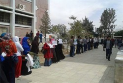 بالصور.. انتفاضة طلاب السويس