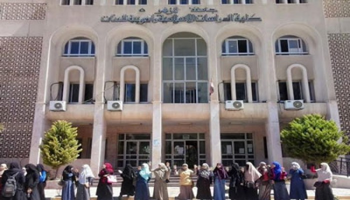 طالبات الازهر يتظاهرن بالاسكندرية  للمطالبة بالقصاص للشهيدة سمية عبدالله