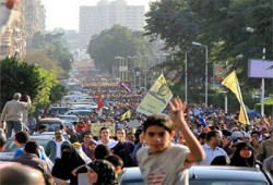 شاهد بالفيديو تقريرًا عن مليونية الجمعة 21 مارس2014