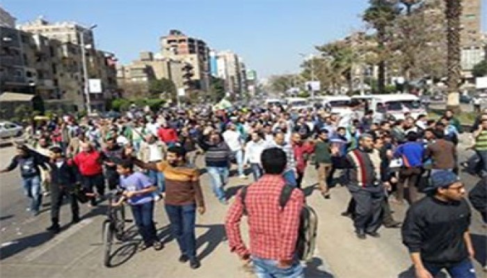 بالصور.. مسيرة من جامعة الدول إلى بولاق وفيصل