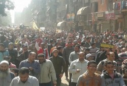 بالصور.. حشود غير مسبوقة بالمطرية تلتقي بمسيرة الزيتون