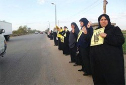 مباشر.. سلاسل بشرية بقرية الرئيس بالموجة الثانية للثورة