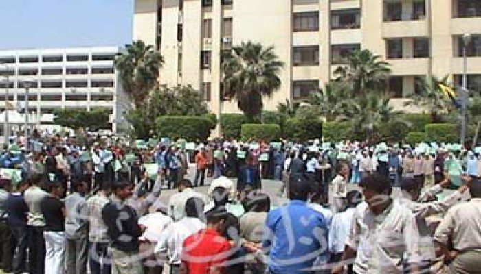 فيديو.. طلاب جامعة الفيوم يواصلون انتفاضتهم ضد حكم العسكر