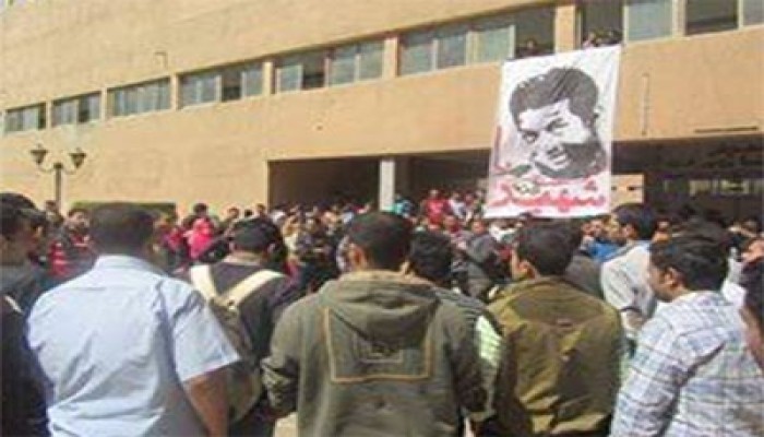 آلاف الطلاب بمسيرة جامعة المنوفية رفضًا للانقلاب الفاشي