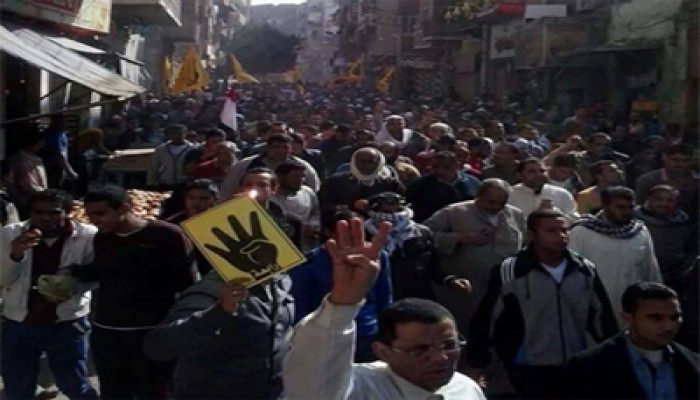 مسيرات ليلية بالمنيا لمحاكمة الانقلابيين واسترداد الشرعية