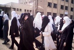 موجه بالمعهد الأزهري بزايد يعتدي على حرائر الشرعية