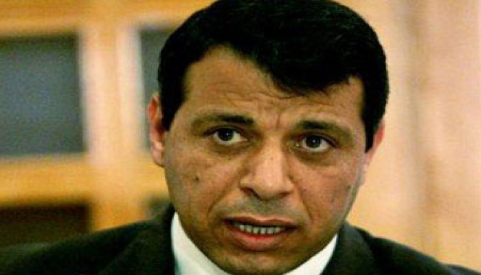 الأسوشيتد برس: "دحلان" تربطه علاقات وثيقة بـ"السيسي" ودول خليجية