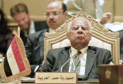 صحيفة أمريكية: استقالة الببلاوي تمهيد لعودة حكومة الحزب الوطني