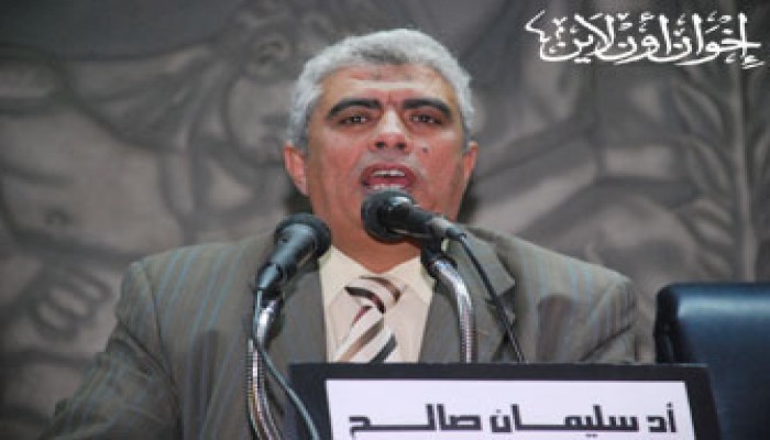 د. سليمان صالح: إعادة الشرطة إلى الجامعات يقهر الطلاب والأساتذة